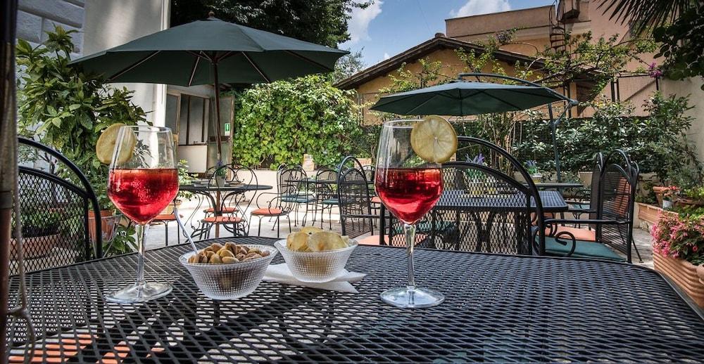 Hotel Villa Delle Rose Roma Dış mekan fotoğraf
