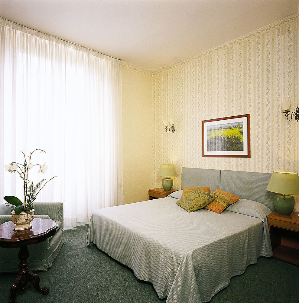 Hotel Villa Delle Rose Roma Oda fotoğraf